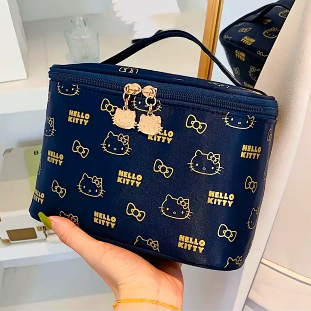 Hello Kitty Cosmetics Bag